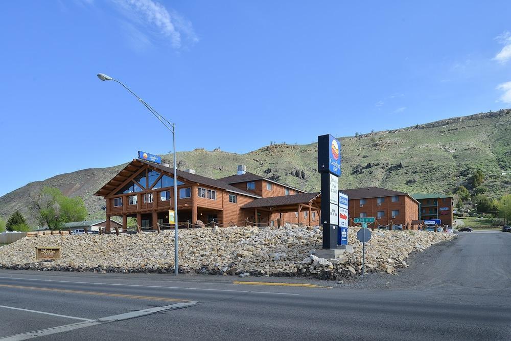 The Antler Lodge - Gardiner Exterior photo