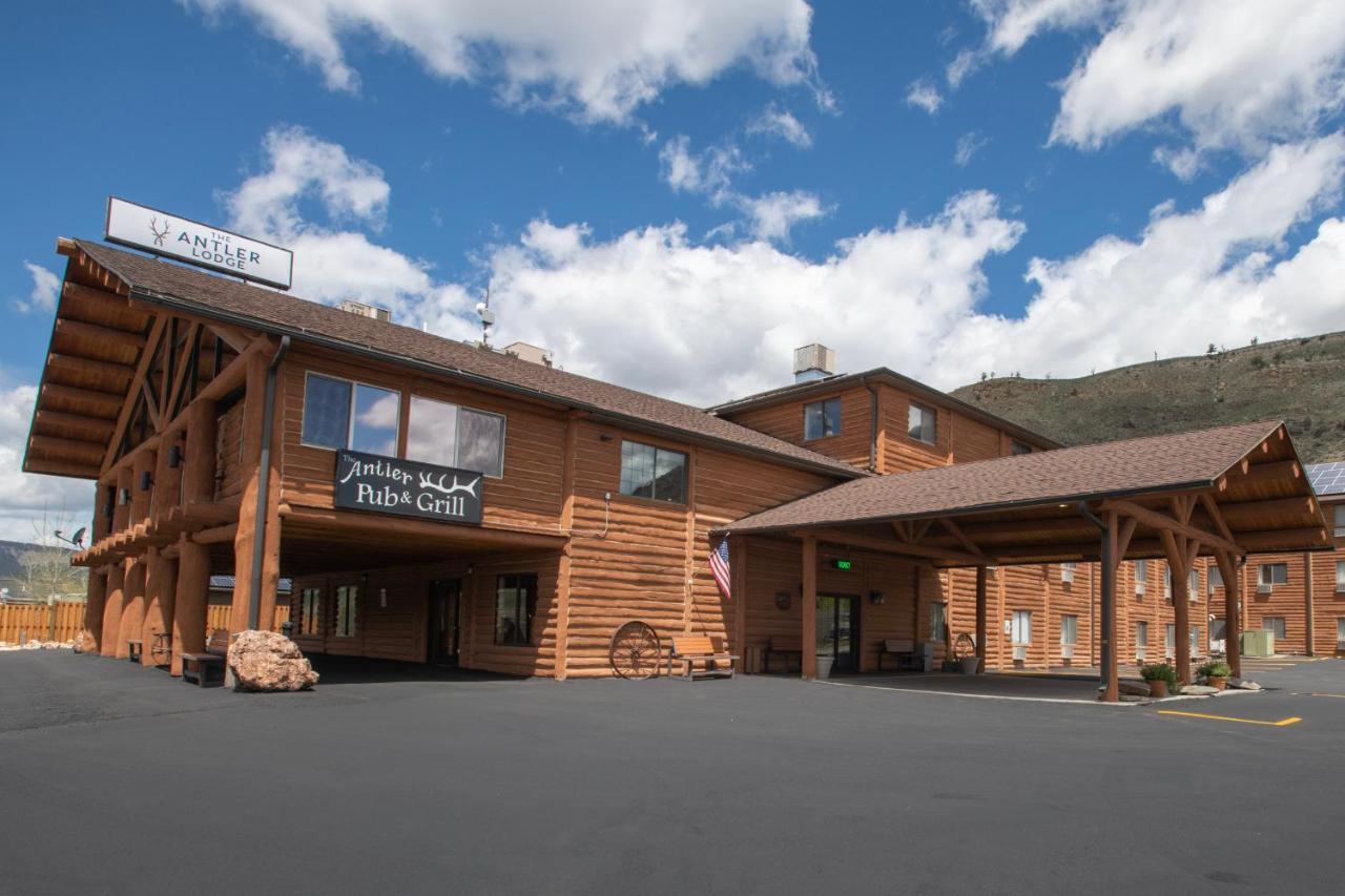 The Antler Lodge - Gardiner Exterior photo
