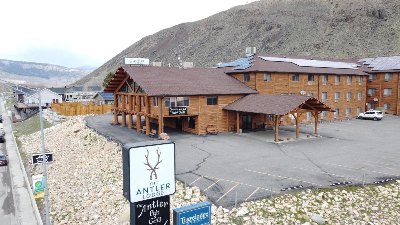 The Antler Lodge - Gardiner Exterior photo