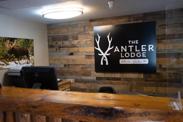 The Antler Lodge - Gardiner Exterior photo