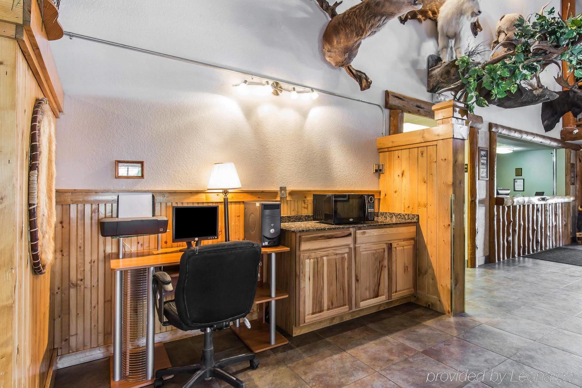 The Antler Lodge - Gardiner Exterior photo